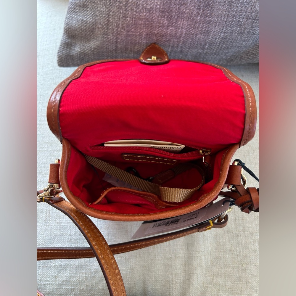 Dooney & Bourke Red Leather Duck bag Crossbody NWT - Picture 7 of 7